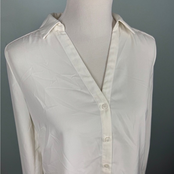 White Blouse - Picture 4 of 5